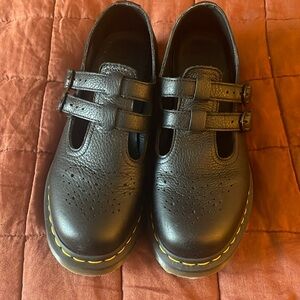 Dr. marten Mary Jane’s size 10